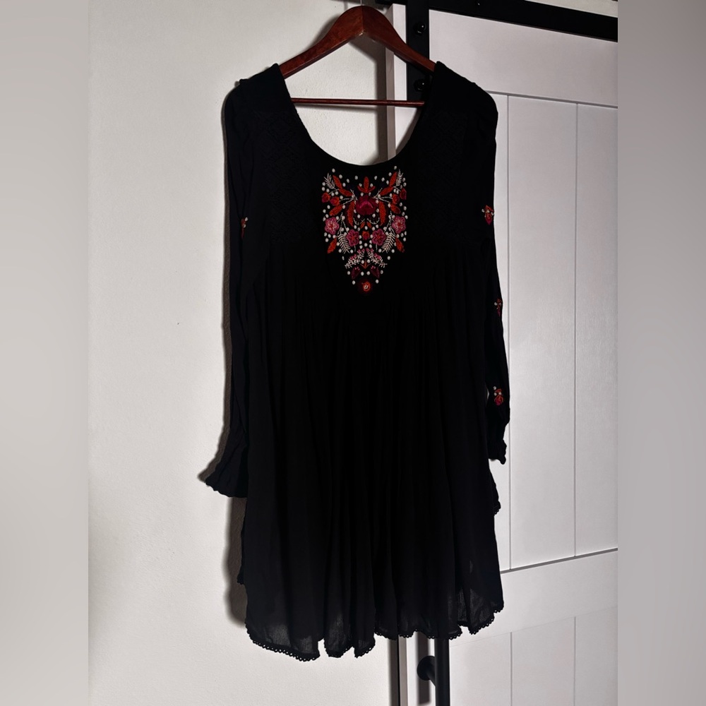Free People Black Top with Red Embroidery (L)